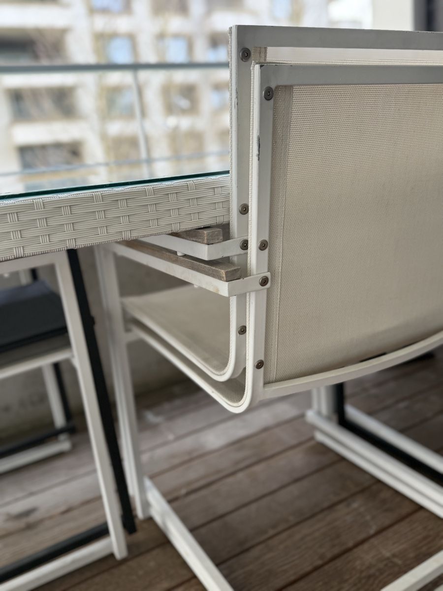 Set di tavolo e panche: tavolo con vetro – Usato da Kloten venduto da mar_6jqh 3