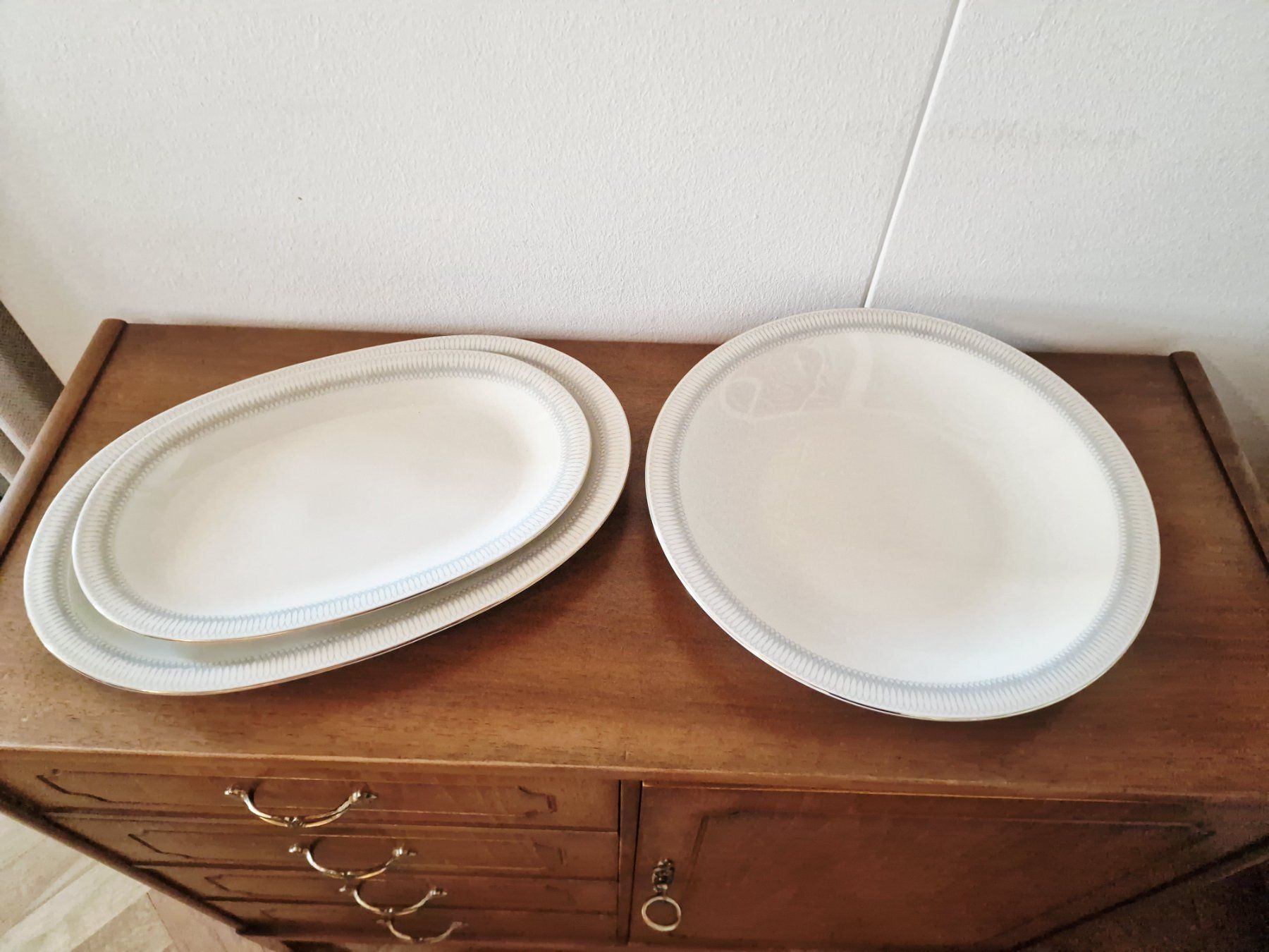 Eschenbach Piatti di portata: Drei antike Servierteller Platten von Eschenbach – Usato da Hallau venduto da CHACLA