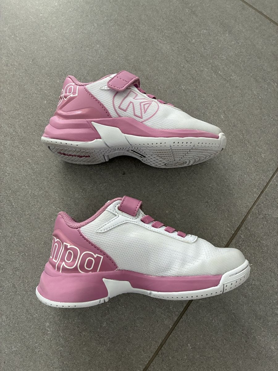 Scarpe per ragazze: Kempa Hallenschuhe Gr. 28 – Usato da Rohrbachgraben venduto da Silberkatze 2