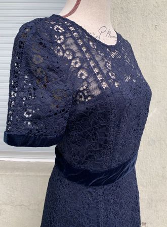 Splendide robe dentelle dos-nu CLAUDIE PIERLOT Paris t.36