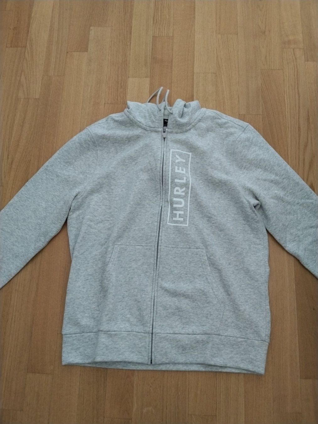 Pullover & Sweatshirts: Hurley Kapuzenpulli M – Neu (gemäss Beschreibung) aus Horw von Cs2006 1