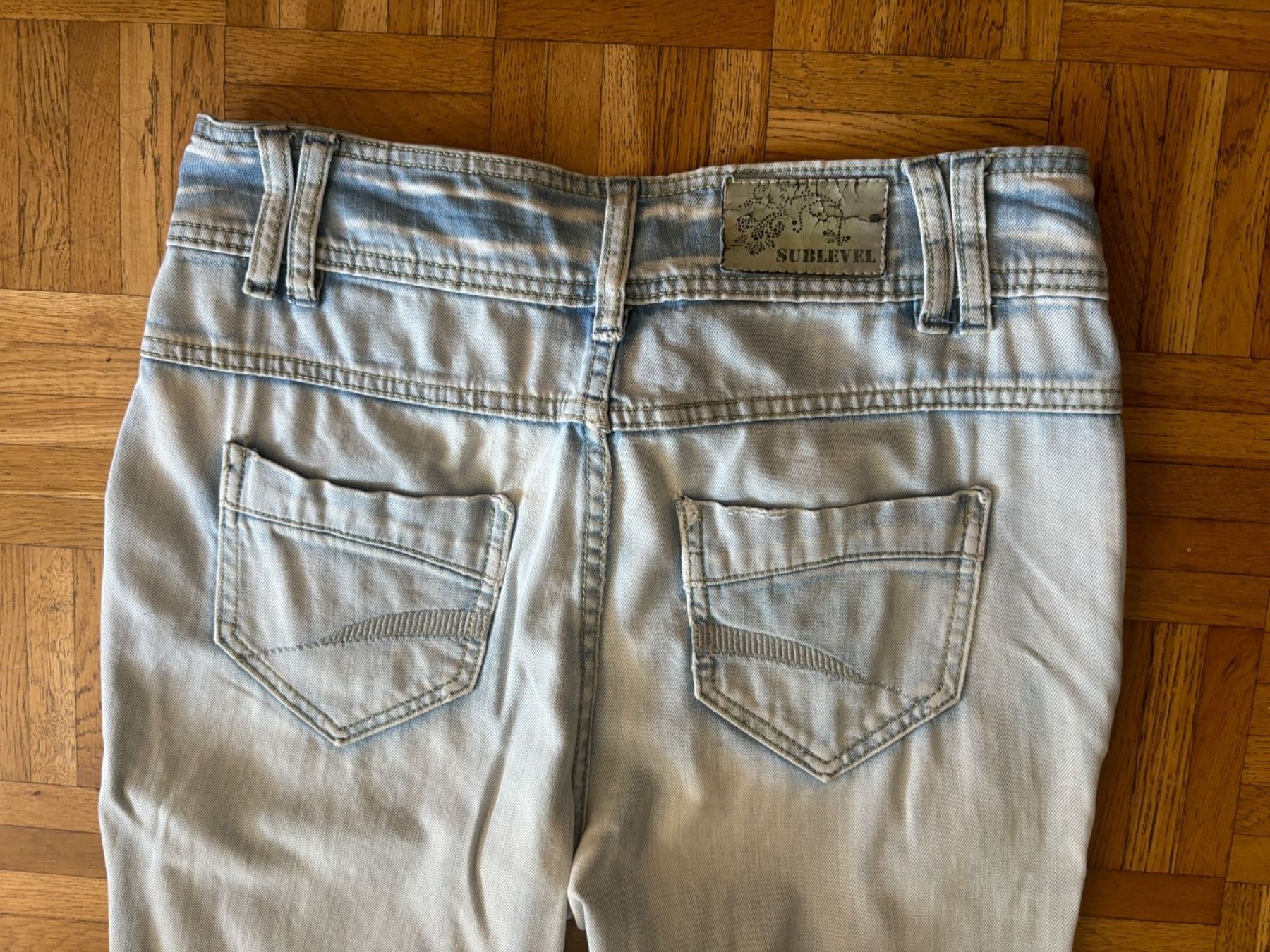 Pantalons: Jeans Hose Gr.42.   (7) – D'occasion à Wallisellen par AS.TZ. 4