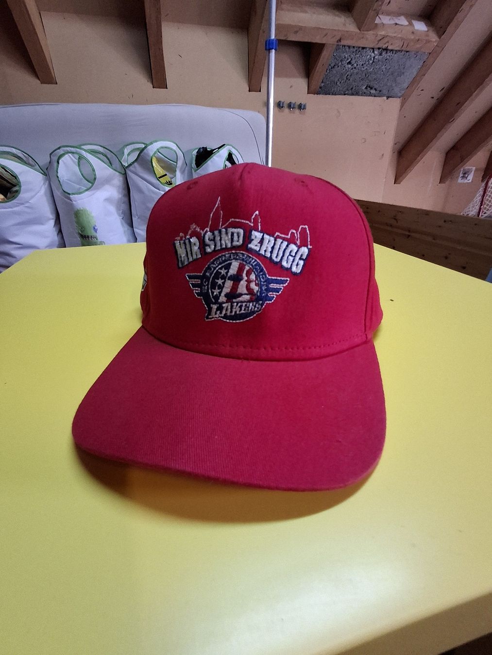 Copricapi, berretti & cappellini: SCRJ Lakers Cap – Usato da Gommiswald venduto da mur_8v6r
