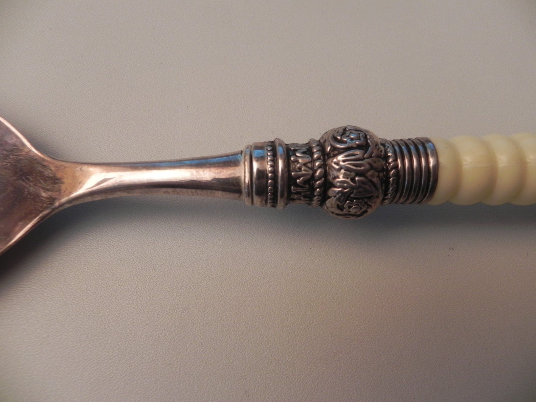 Set di posate: Vintage Servierbesteck - Versilbert? Silber? – Usato da Minusio venduto da Lory64 2