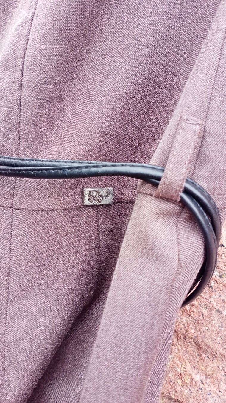 Vestiti: Elegante abito marrone senza maniche – Nuovo (secondo la descrizione) da Brusino Arsizio venduto da Demidova 4