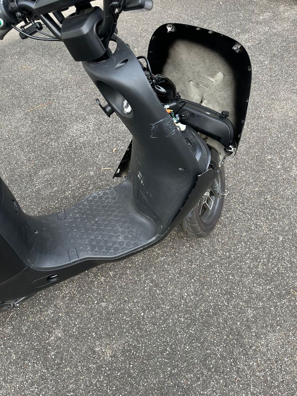 Voiturettes électriques: Forza E-Roller – Défectueux à Liestal par FuV01 5