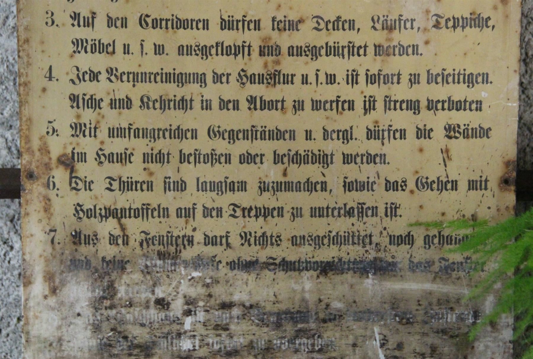 Insegne: grosses Blechschild Hausordnung – Usato da Birrwil venduto da brandschatz_birrwil 3