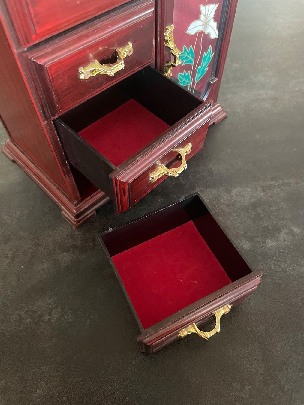Carillon: Ancienne Boîte à Bijoux Musicale – Usato da Vallamand venduto da Bricbracbroc82 4