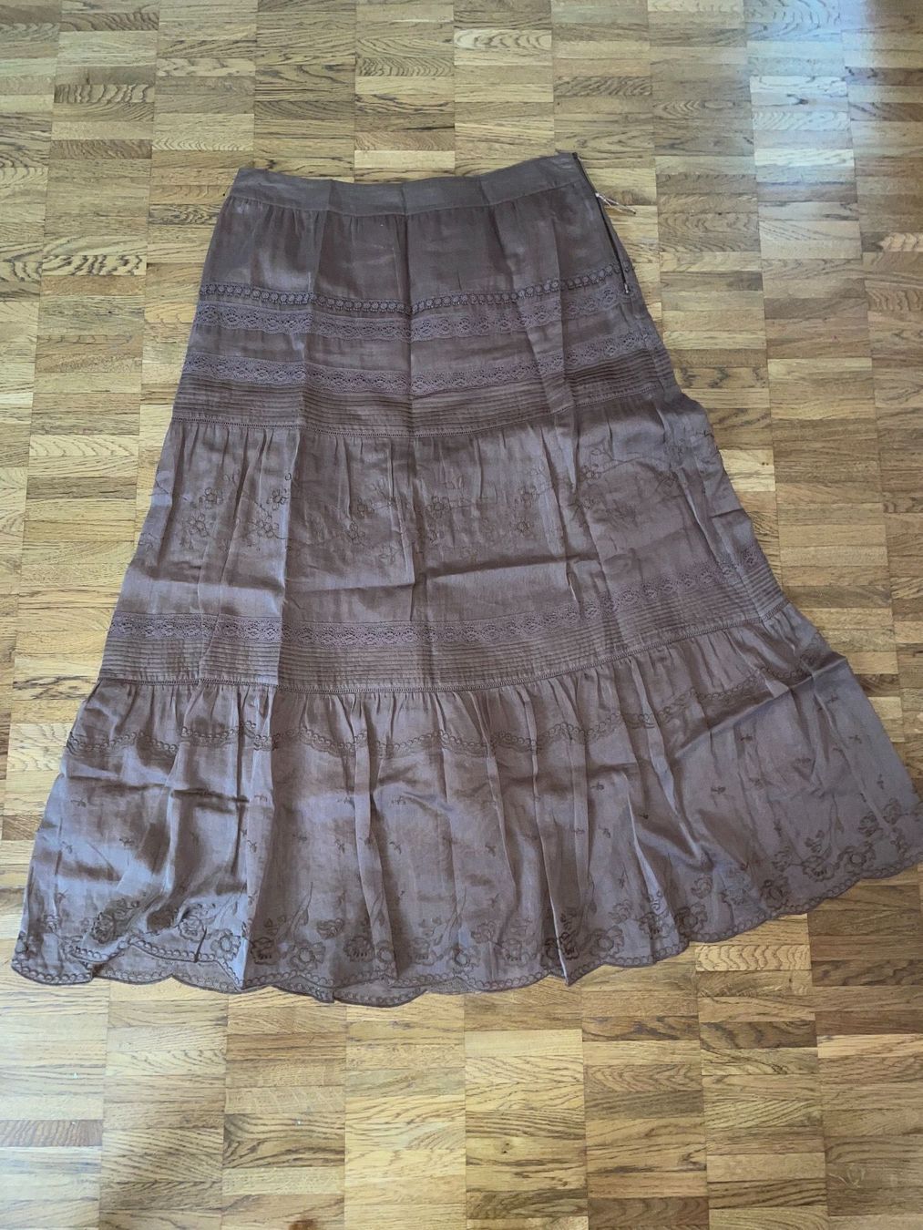 Massimo Dutti Gonne: Massimo Dutti – Nuovo (secondo la descrizione) da Pully venduto da Kalissa