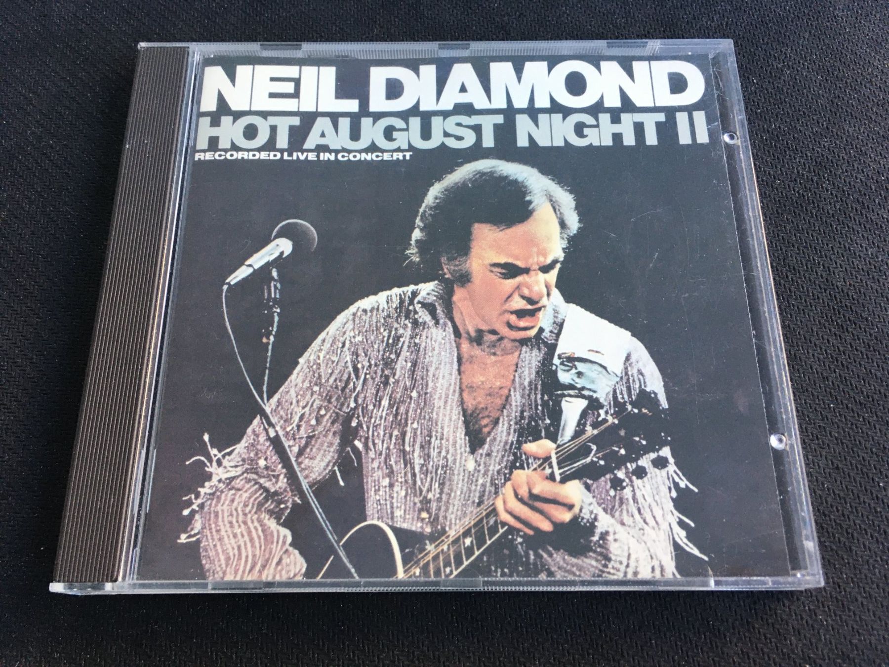 CD: Neil Diamond - Hot August Night II -CD- – Usato da St.Gallen venduto da MedienJoe