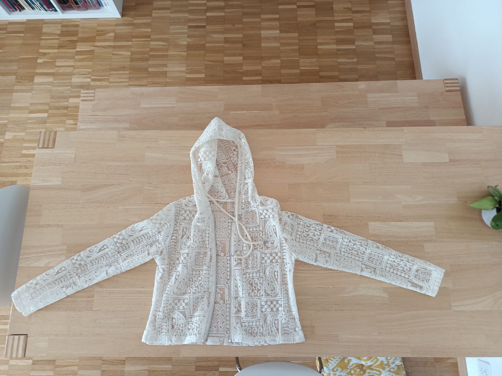 Vestes: jaquette fine – Neuf avec emballage d'origine à Delémont par lilou_jura