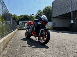 Aprilia Tuono 1000 rr