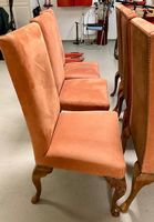 Chaises de qualité en velours rose pastel