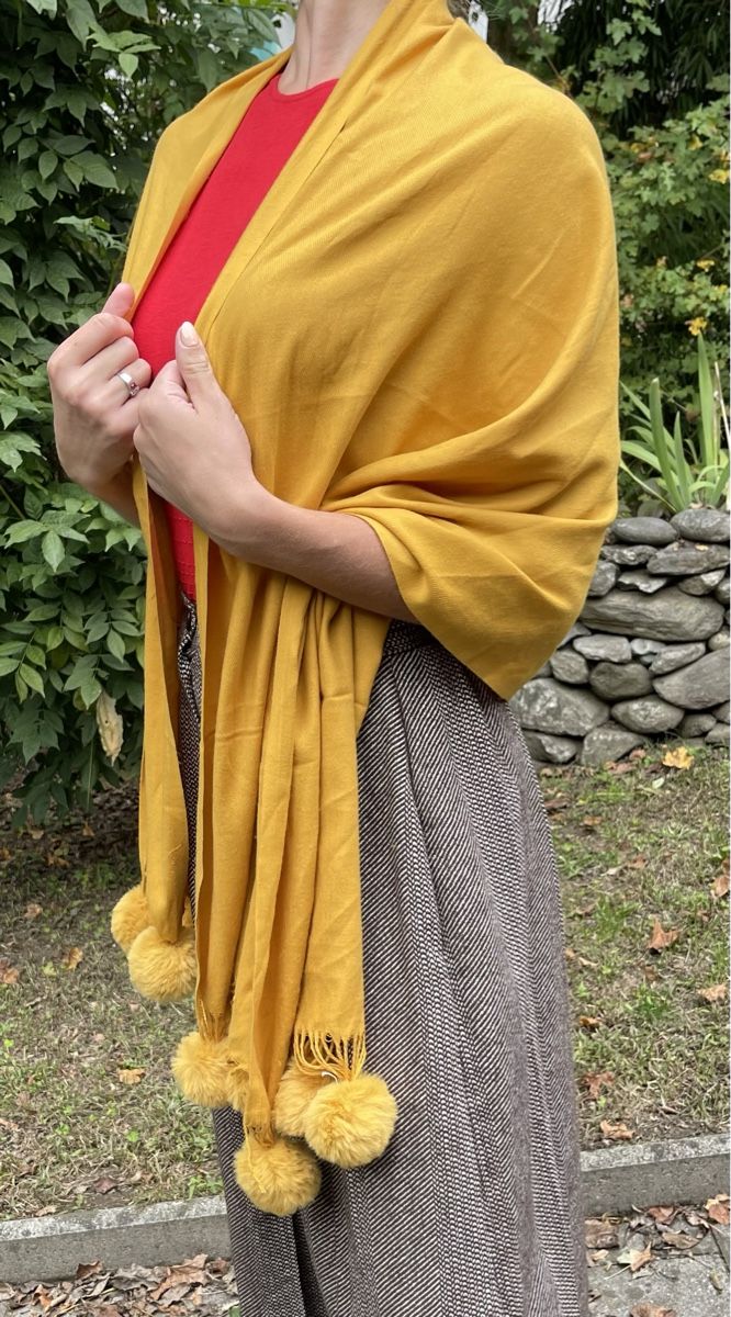 Foulard & Sciarpe: Sciarpa Poncho color senape -chic e elegante per invern – Nuovo (secondo la descrizione) da Gordevio venduto da LanaZimm 4