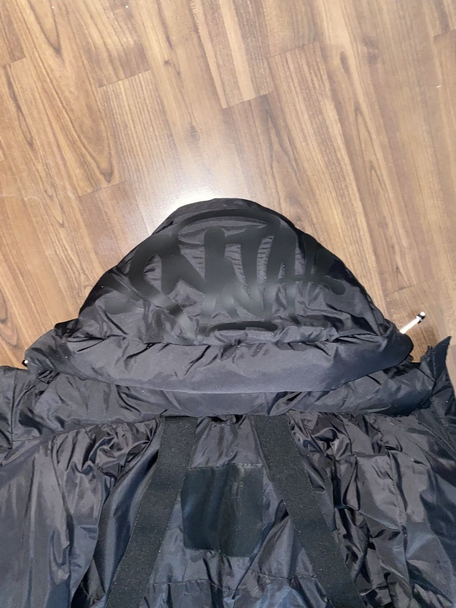 Giacche: SYNA CENTRAL CEE WINTER PUFFER JACKET – Nuovo (secondo la descrizione) da Limpach venduto da wavyy 7