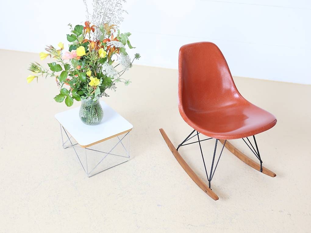 Eames Sedie: Eames Schaukelstuhl, Hermann Miller – Usato da Meinisberg venduto da atelier_TILIJA 2