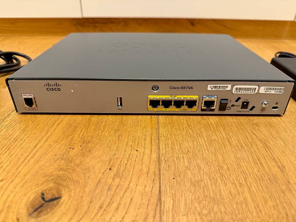 Cisco Modem & Router: Cisco Router C887VA-K9 V02 – Usato da Unterkulm venduto da X___X 1