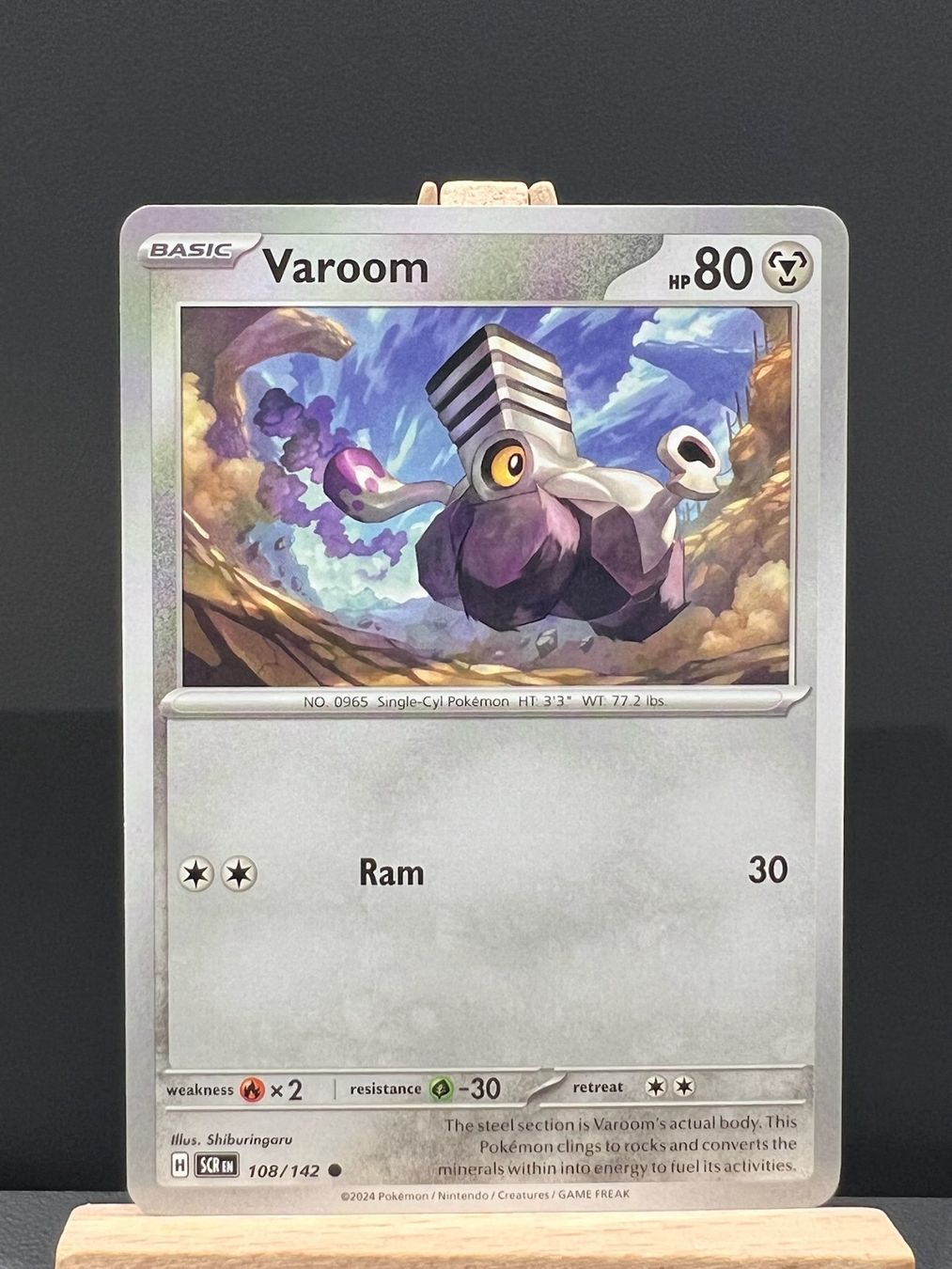 Pokémon Carte collezionabili: Pokémon Varoom 108/142 SV07: Stellar Crown EN – Usato da Le Mouret venduto da PokemonCards_CH
