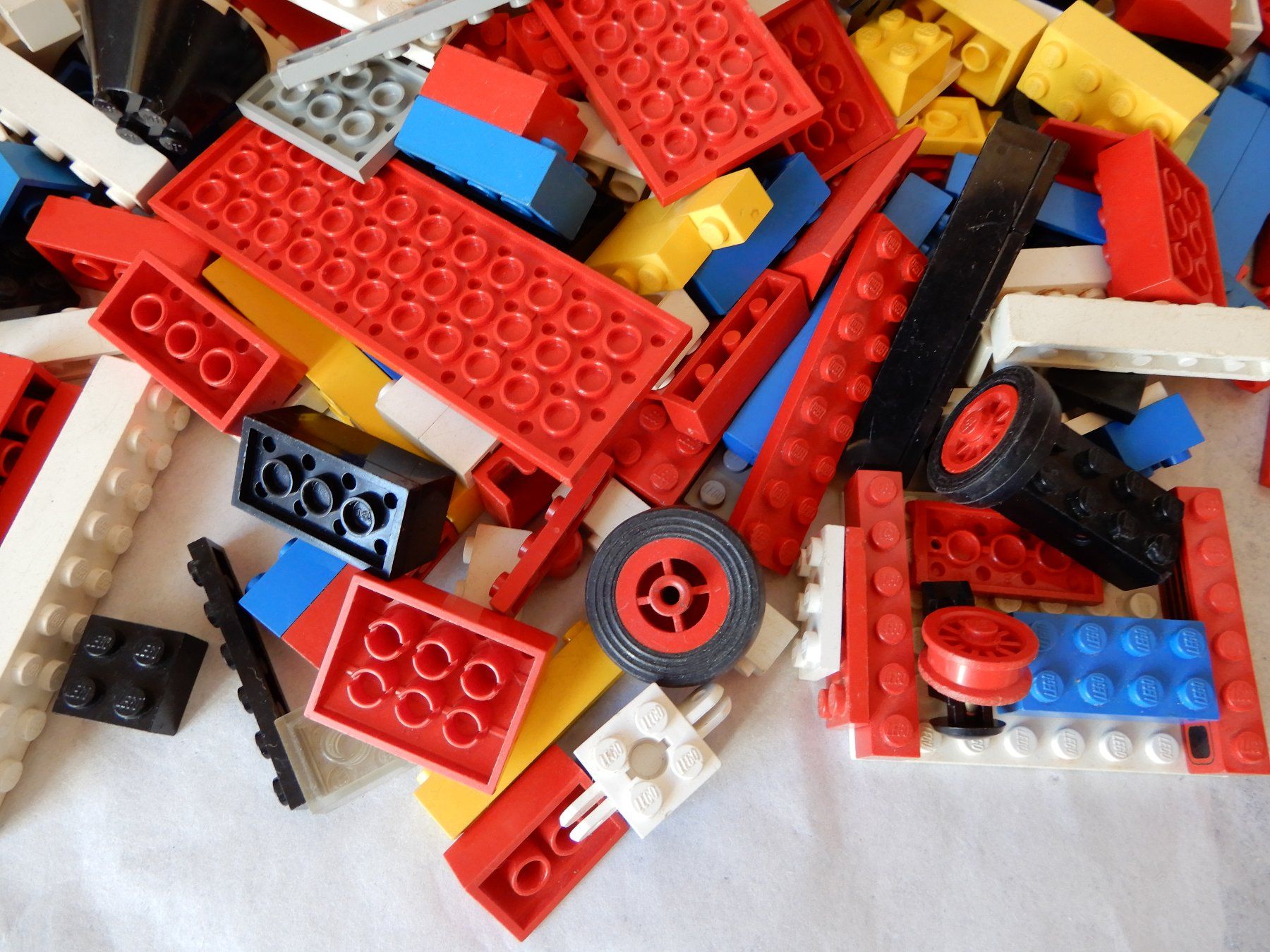 Lego Kit di costruzioni: LEGO CLASSIC  1 Kilo diverse Steine – Usato da Senèdes venduto da Framboise52 3