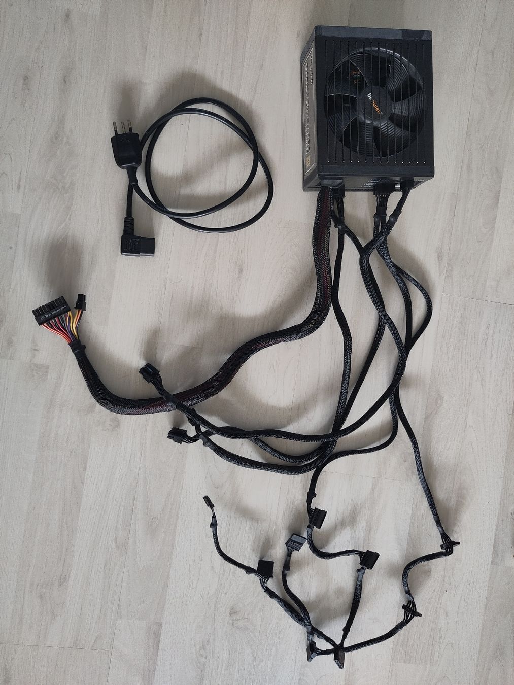 Componenti elettronici: 750W PSU von Bequiet – Difettoso da Sargans venduto da sve_hjs5 1