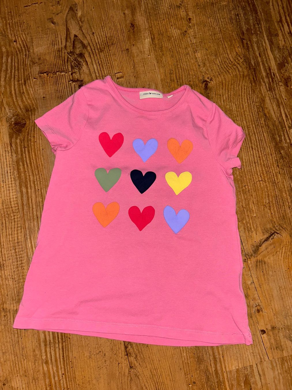 Blusen, T-Shirts & Tops: Rosa T-Shirt 128 – Gebraucht aus Safenwil von 2hand_aber_wertvoll