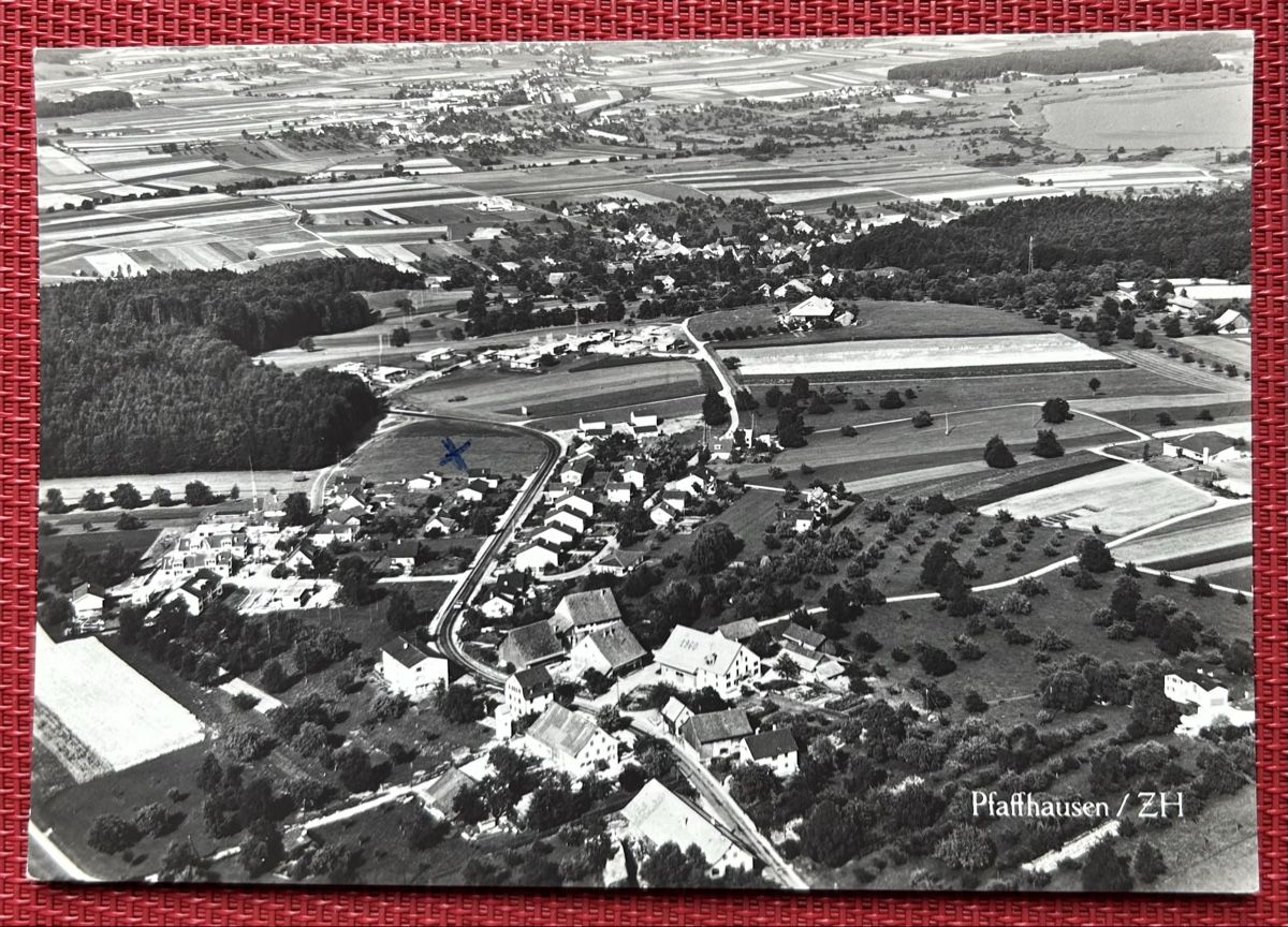 Cartoline postali: Flugaufnahme Pfaffhausen ZH – Usato da Horw venduto da Tellbub
