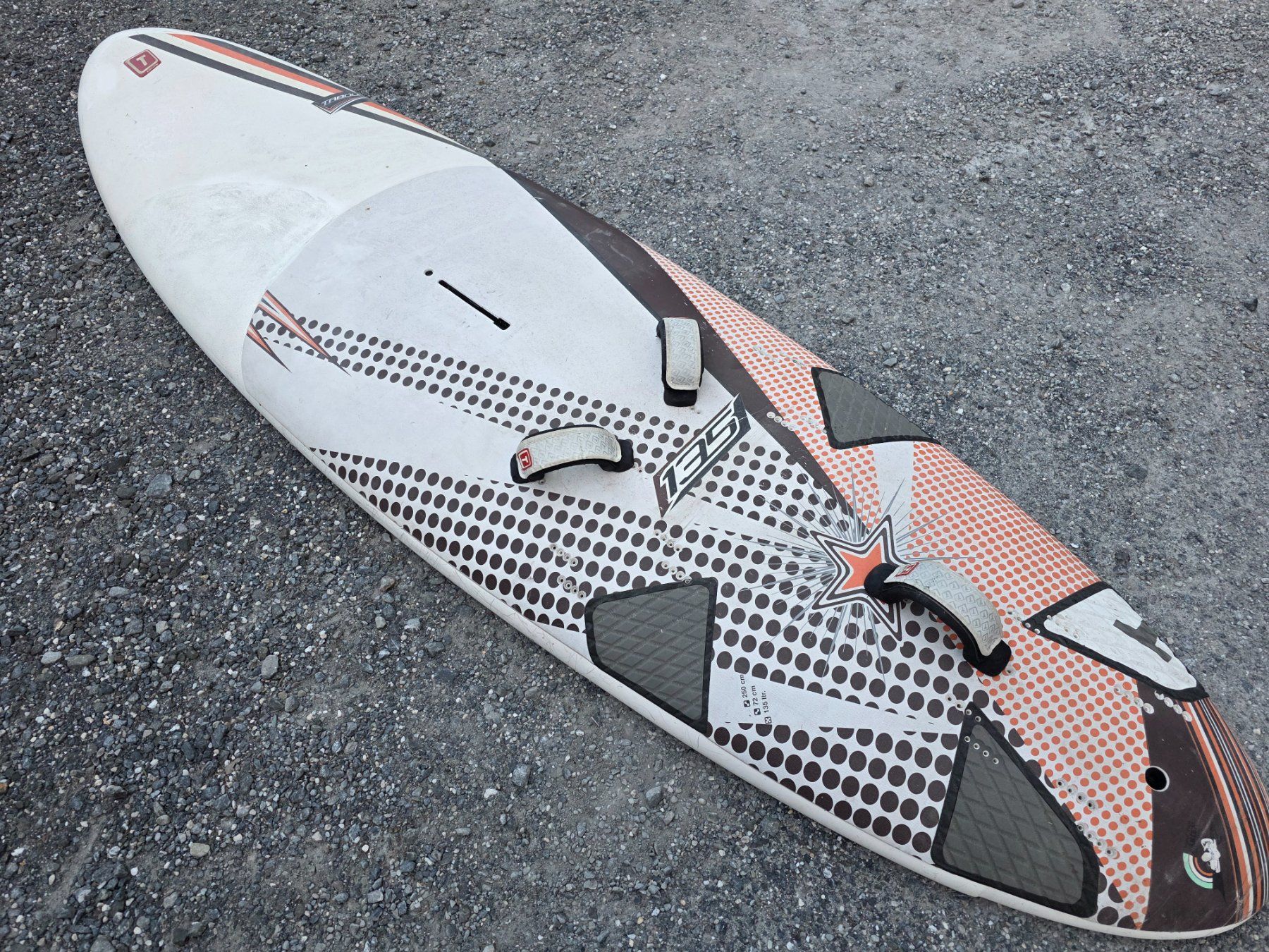 Tavole da surf e di nuoto: Windsurfboard Tabou 135 mit Softdeck – Usato da Buchs SG venduto da swisssurfer007