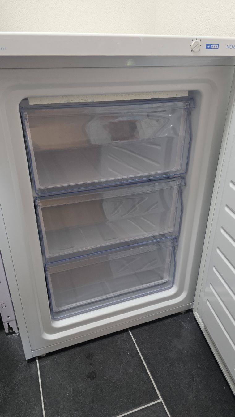 Gefrierschrank: Gefrierschrank Novamatic TF 98 – Gebraucht aus Luzern von Alpix 2