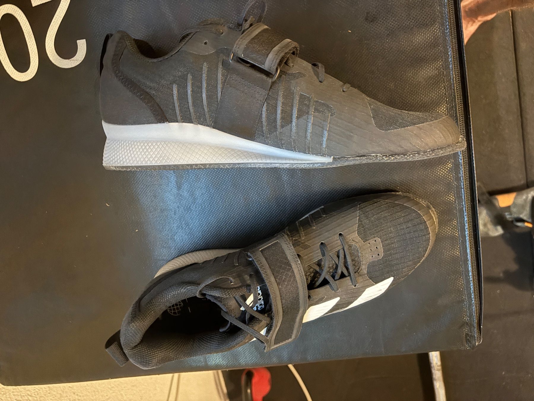Adidas Herrenschuhe: Powerlifting Schuhe – Gebraucht aus Jonen von MichaelM2015 2