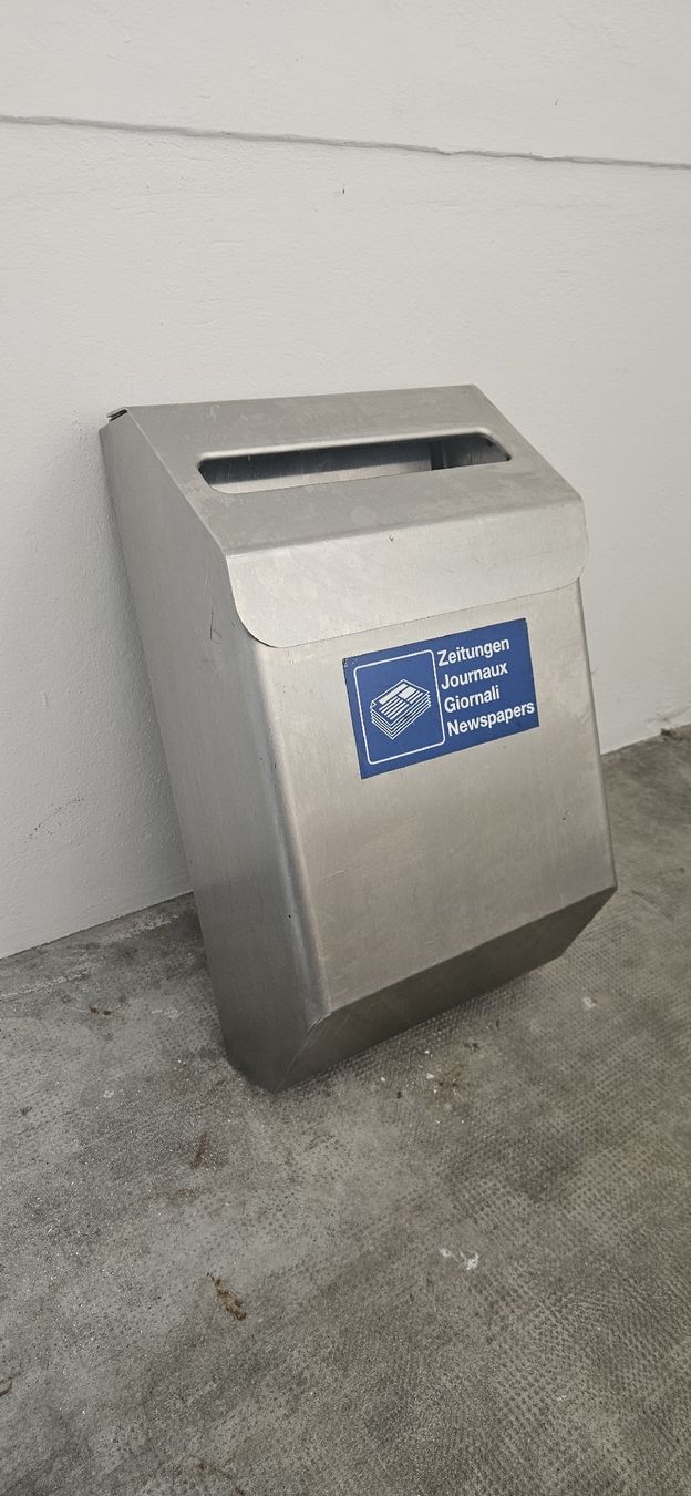Tutte le decorazioni: SBB Papierkorb – Usato da Biel-Benken BL venduto da JanFlu 1