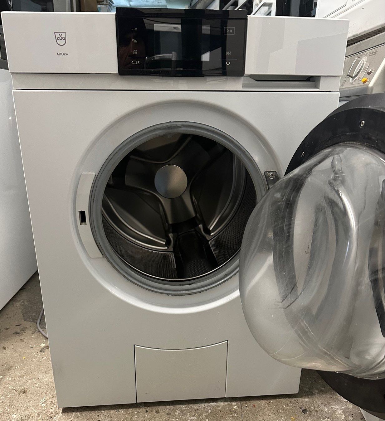 Waschmaschinen: Waschmaschine V Zug Adora SLQ – Gebraucht aus Glattbrugg von ani1234 2