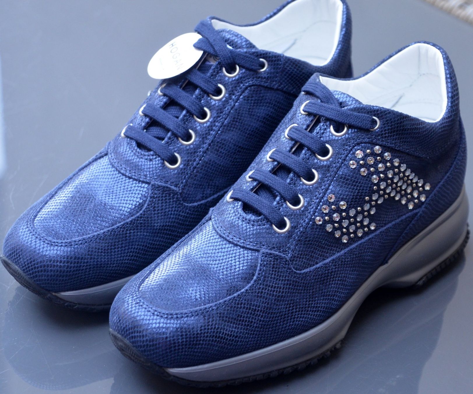 Hogan Scarpe per ragazze: Hogan Sneakers Interactive H Starss .35 – Nuovo (secondo la descrizione) da Collonges venduto da arashee