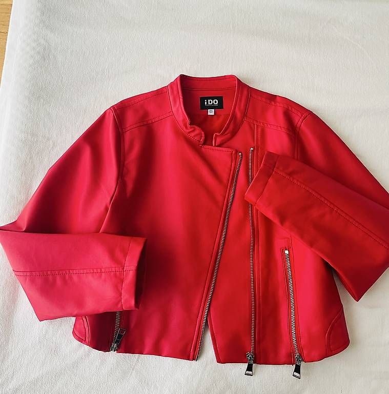 Giacche: giubbotto pelle rosso mai usato – Usato da Lugano venduto da naz_zkg8