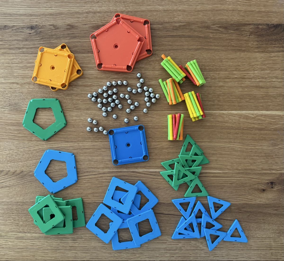 Geomag Jeux de construction: Geomag Set – D'occasion à Wauwil par RaFiLa