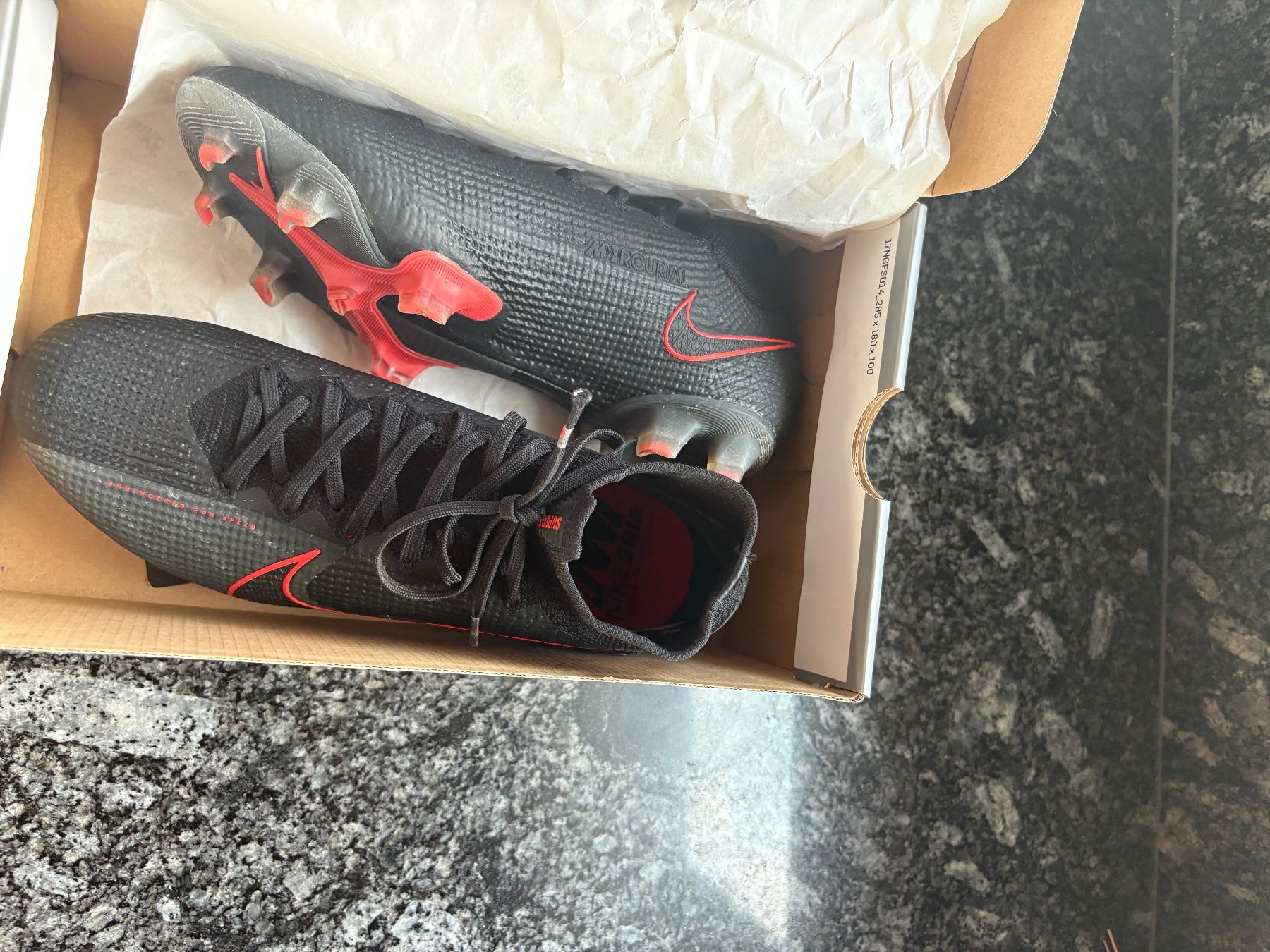 Nike Chaussures hommes: Nike Superly – Neuf avec emballage d'origine à Visperterminen par yve_5plp 3
