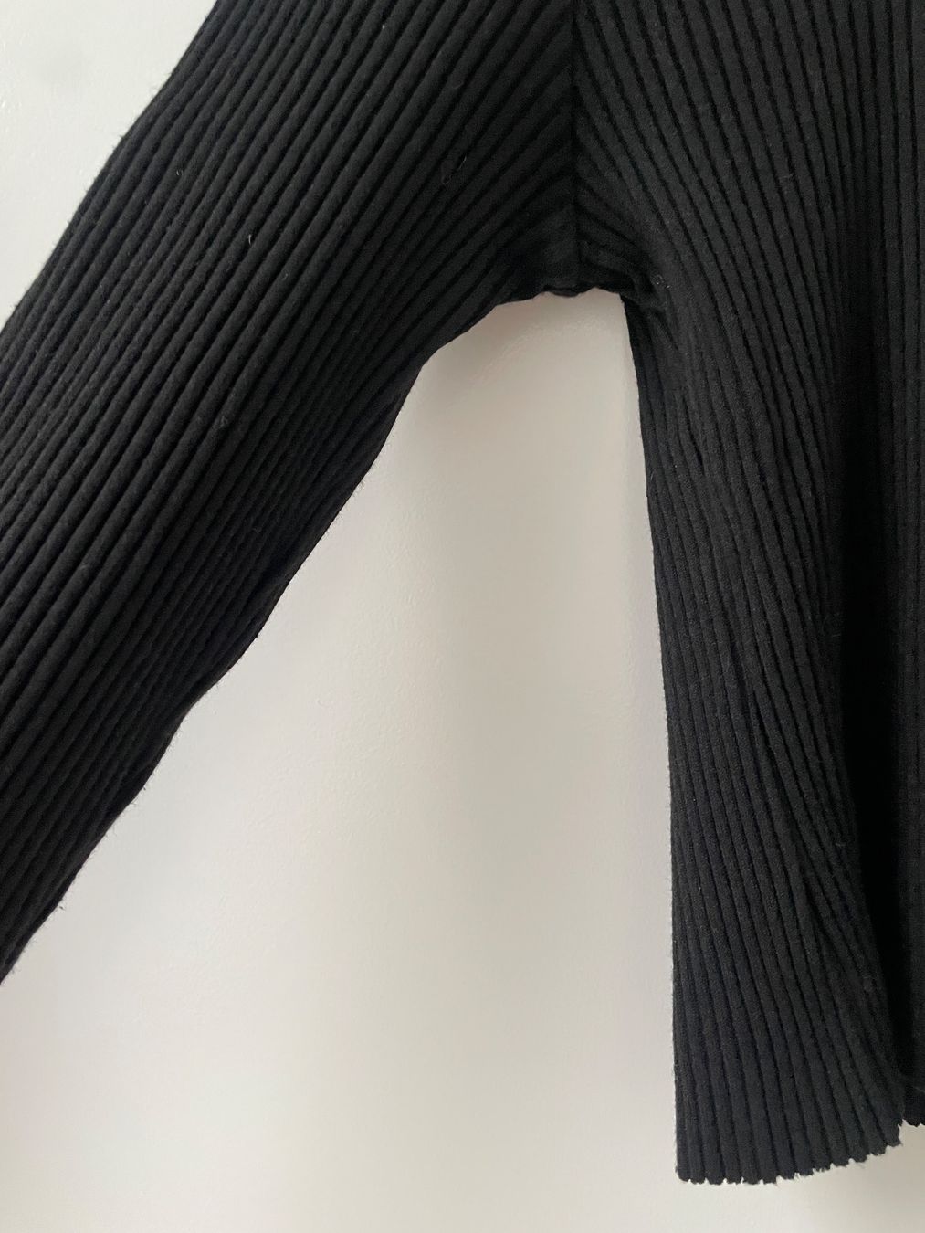 H&M Maglioni & Felpe: Damen Crop Top, schwarz, Grösse M, H&M – Usato da Mauren venduto da acht33null 2