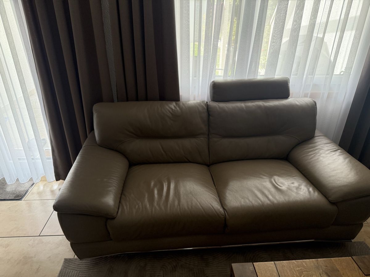 Divani: 2 Sofas und ein Holztisch  – Usato da Trimbach venduto da EmrahK01 2
