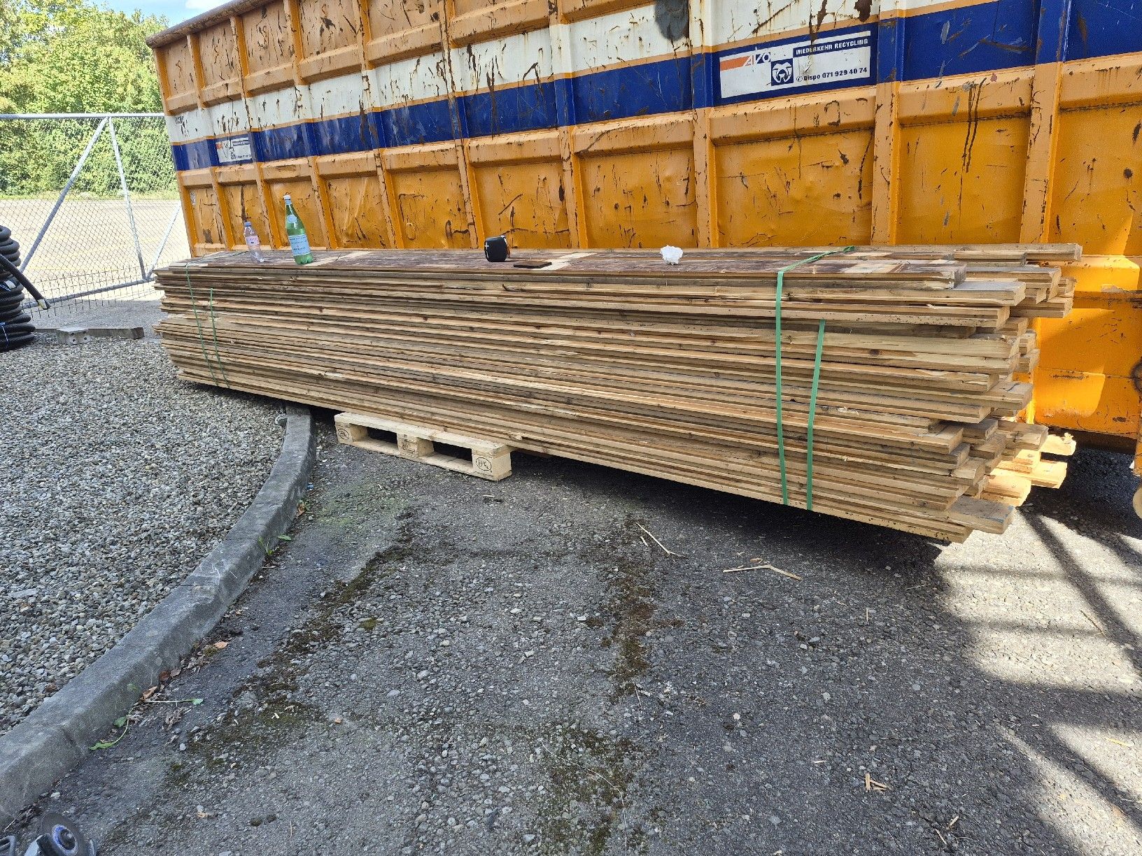 Articoli in legno: Brennholz  – Usato da Teufenthal AG venduto da ChT.