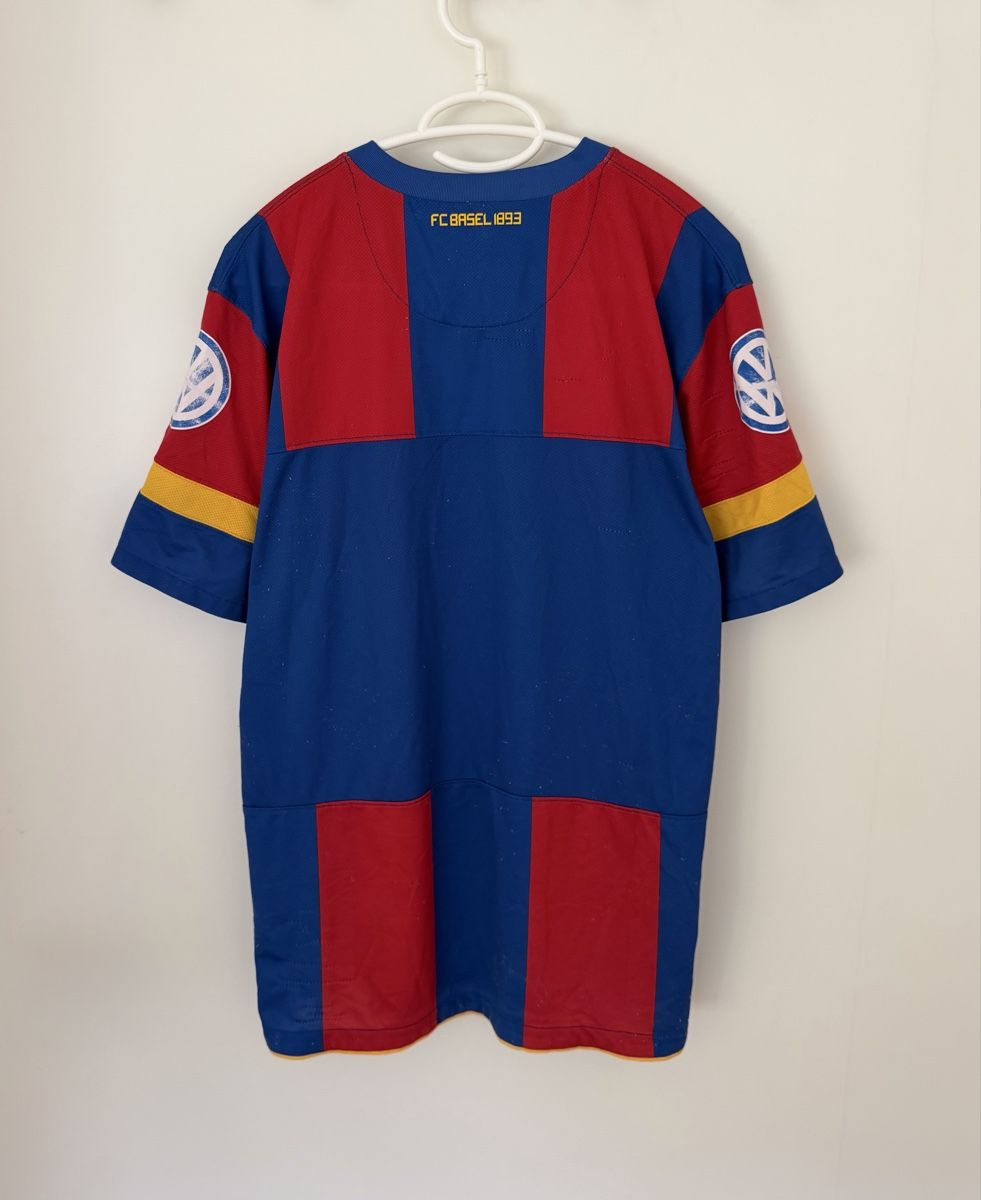 Nike Canottiere & Pantaloni: Fc Basel Nike Trikot 2011-12 Heim – Usato da Füllinsdorf venduto da hae_gt9l 1