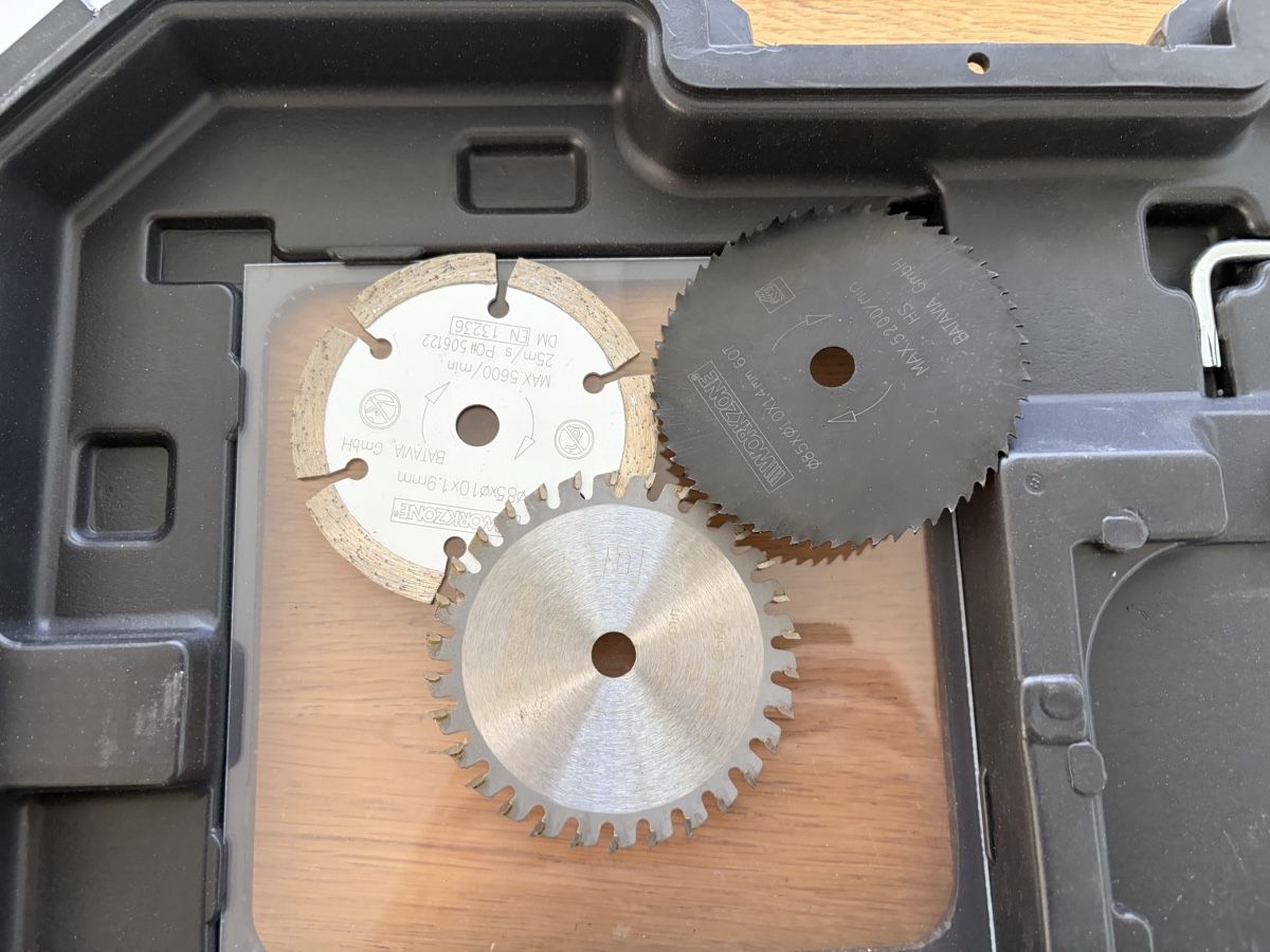 Toutes les machines: Mini scie circulaire Workzone – D'occasion à Echallens par JAR69 3