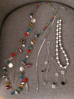 4 Modeschmuck Ketten silbern, Perlen bunt edel witzig + Ring