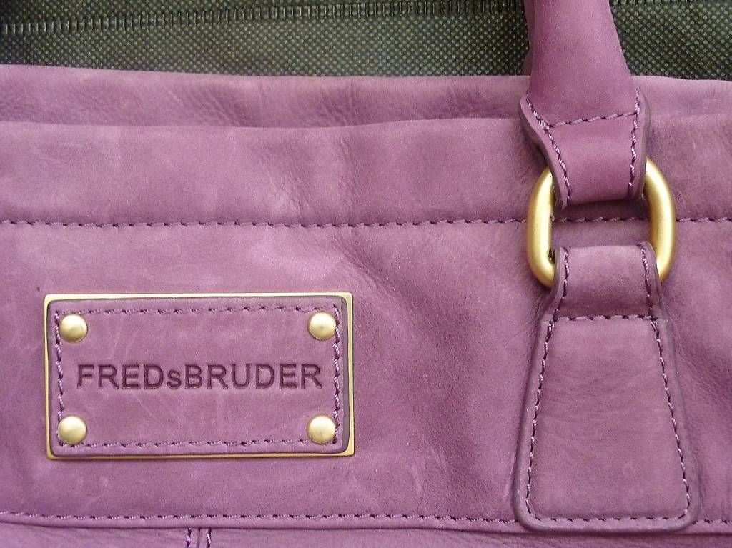 FredsBruder Sacs femmes: Fred`sBruder Ledertasche, violett. – Neuf (Voir description) à Appenzell Meister. par Lignum 1