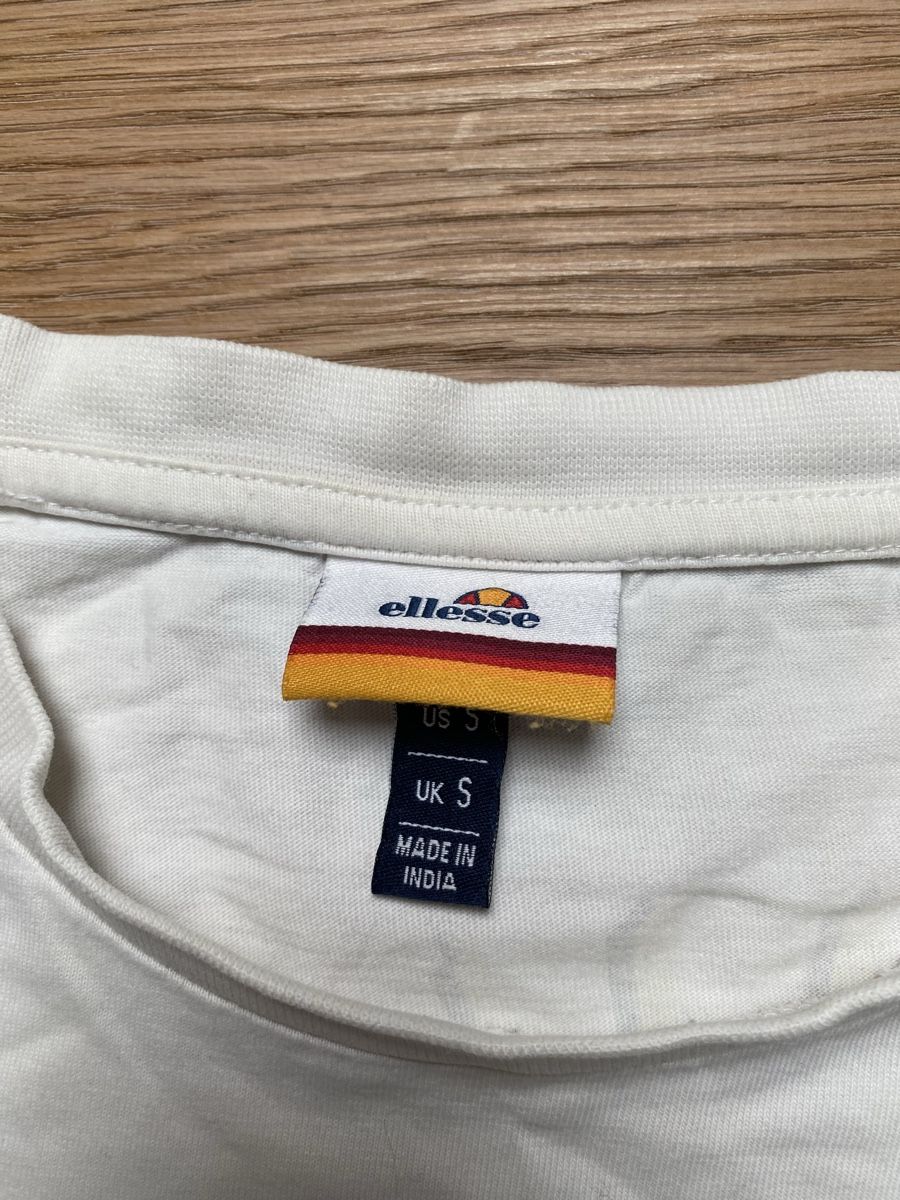 Ellesse T-shirt: ELLESSE Surfer Shirt – Usato da Richterswil venduto da thierry.m_ 3