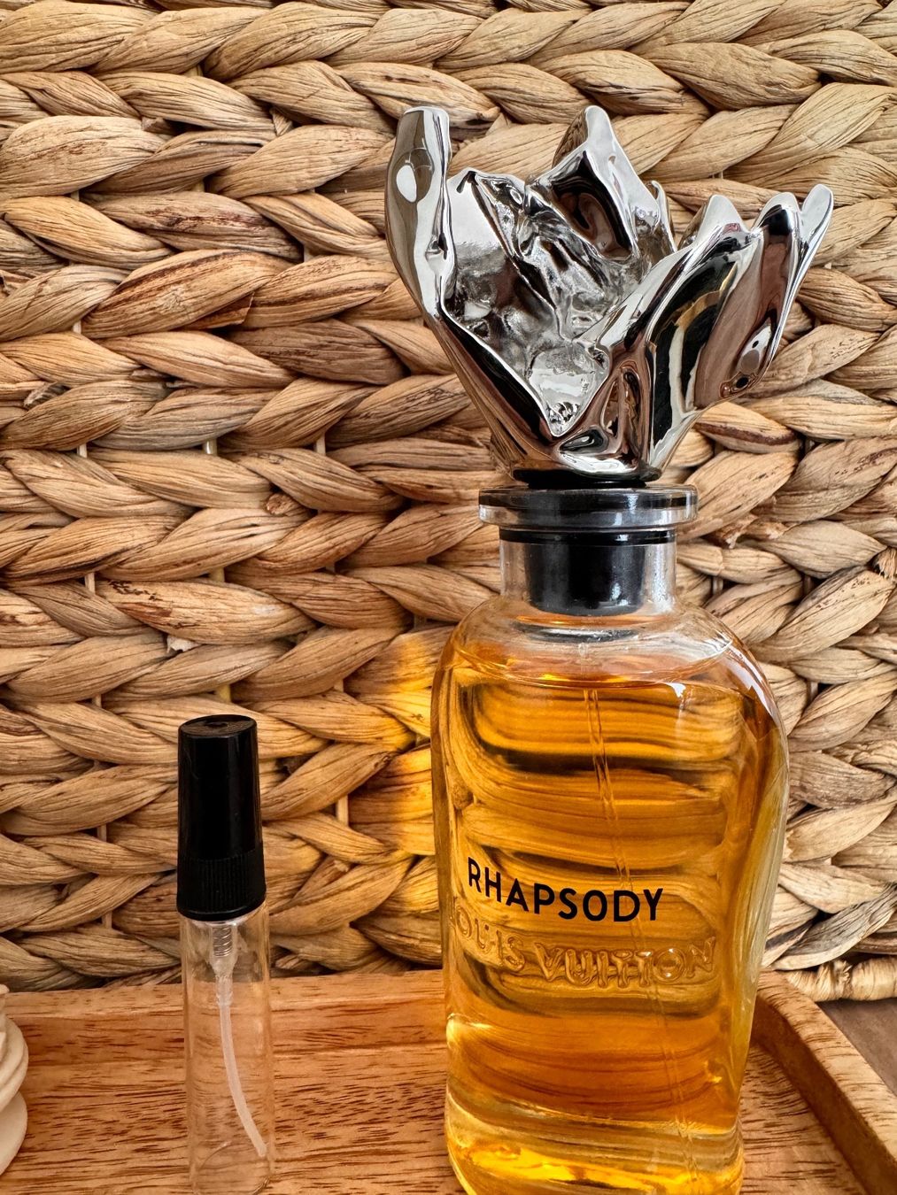 Louis Vuitton Profumi & Eau de Toilette: Louis Vuitton - Rhapsody  - 2ML -  Duftprobe Probe – Nuovo (secondo la descrizione) da Düdingen venduto da parfum_tester