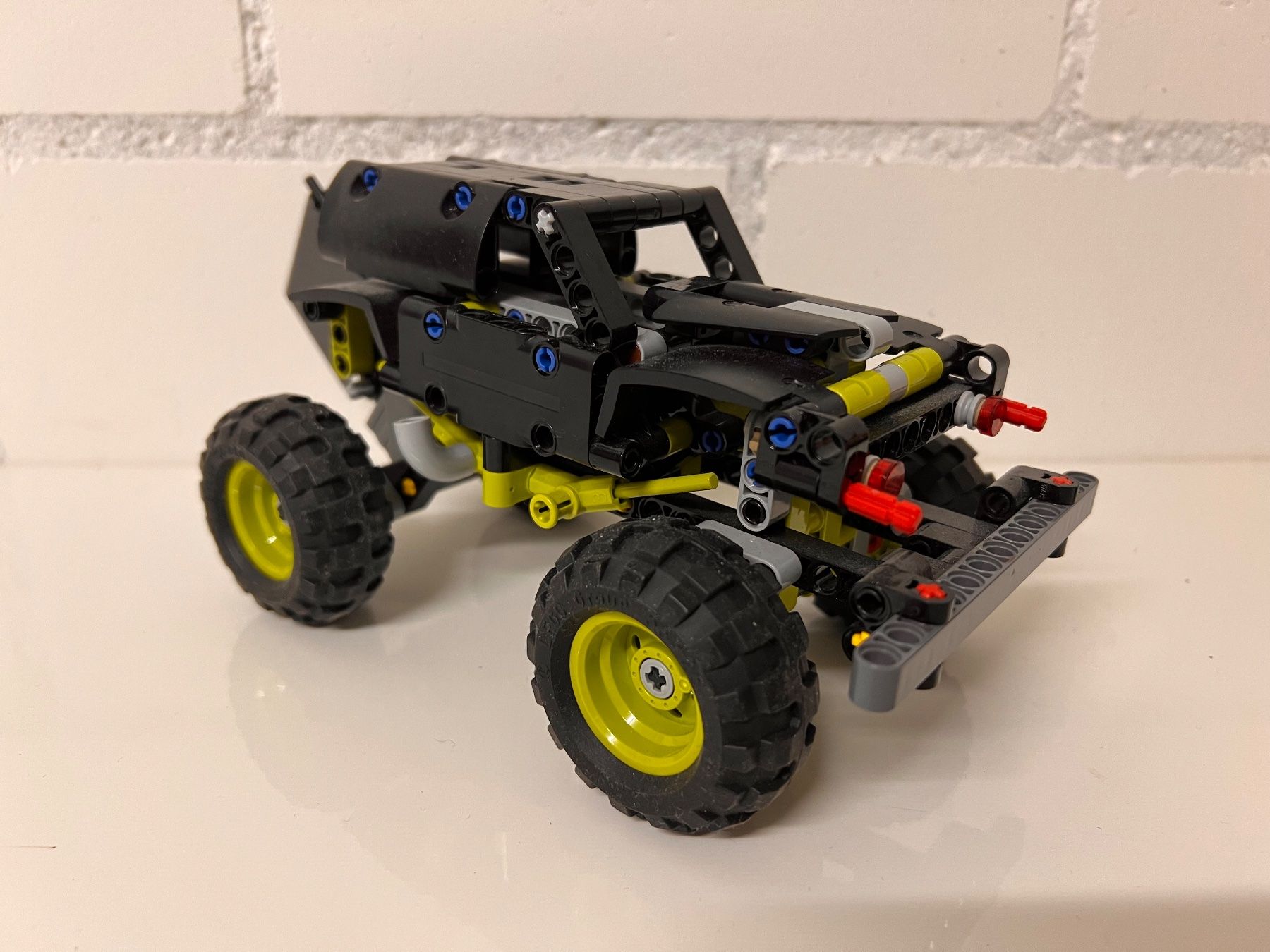 Lego Giocattoli: LEGO Monstertrucks – Usato da Rümlang venduto da pasblu 2