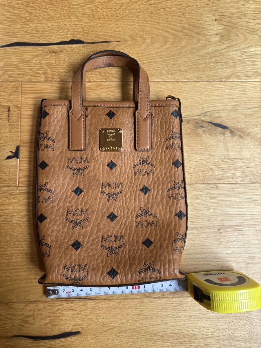 Mcm Borse da donna: MCM Tasche mit Beutel – Usato da Estavayer-le-Lac venduto da constance-esta 4