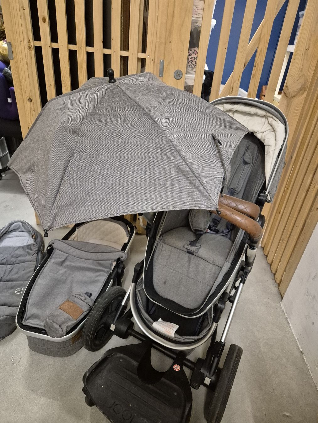 Joolz Carrozzine: Joolz Geo Kinderwagen Komplettset – Usato da Au ZH venduto da kayha 4