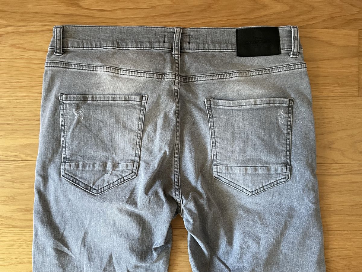 Zara Jeans: Jeans Zara – Usato da Kloten venduto da racnel 4