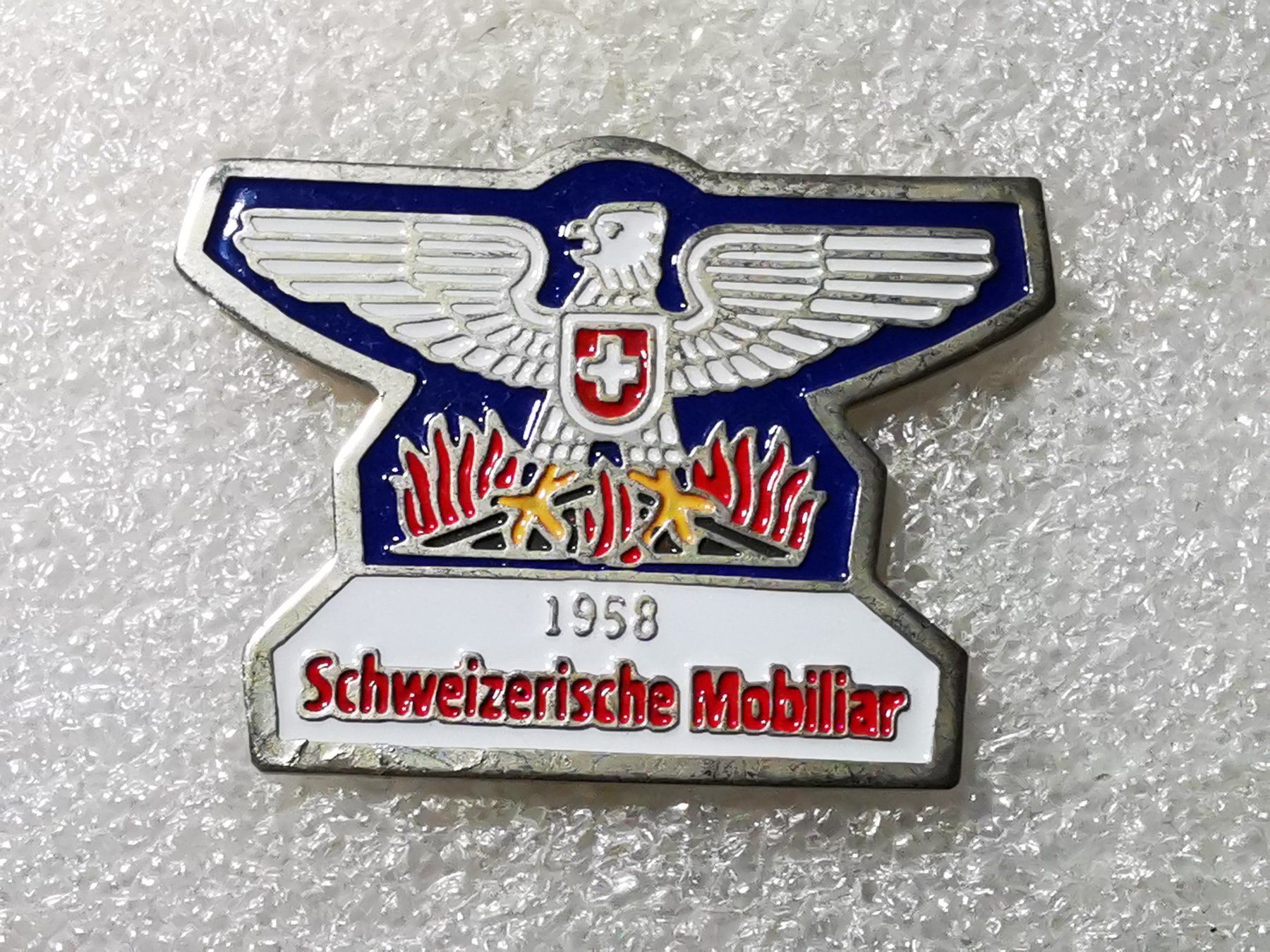 Placchette & Badge: Ansteckpin 48: Schweizerische Mobiliar – Usato da Oppligen venduto da Pin-Fall-Shop