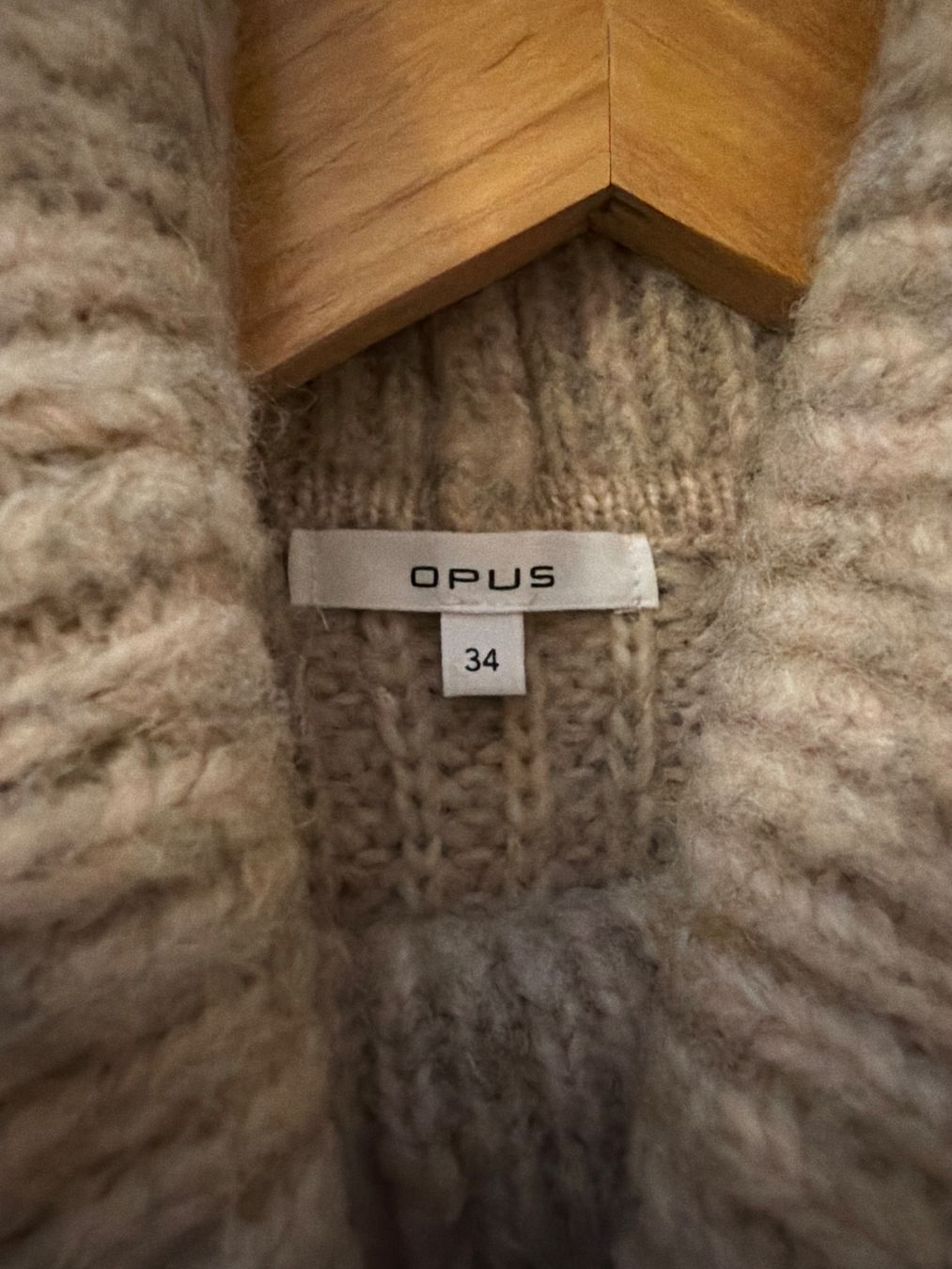 Opus Kleider: Strickkleid von OPUS in Grösse 34 – Gebraucht aus Schmitten FR von Puschi2012 2